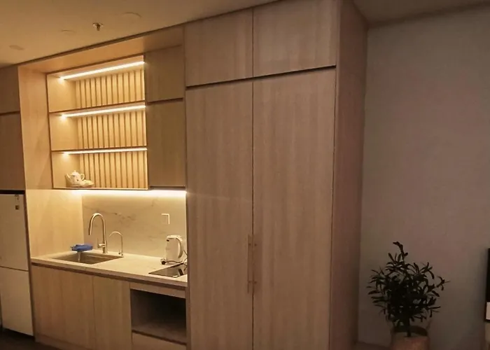 Apartment Nin's